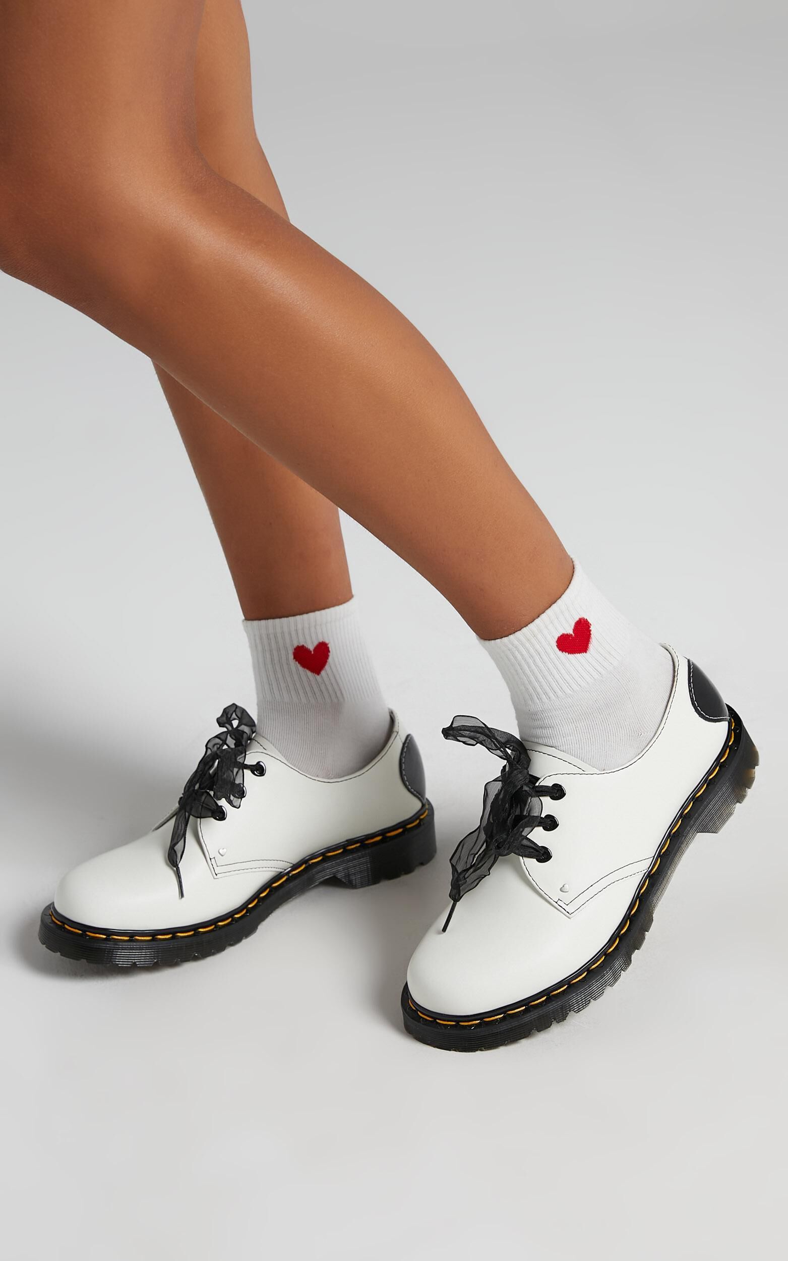 Dr. Martens - 1461 Hearts 3 Eye Shoe in White Smooth & Black