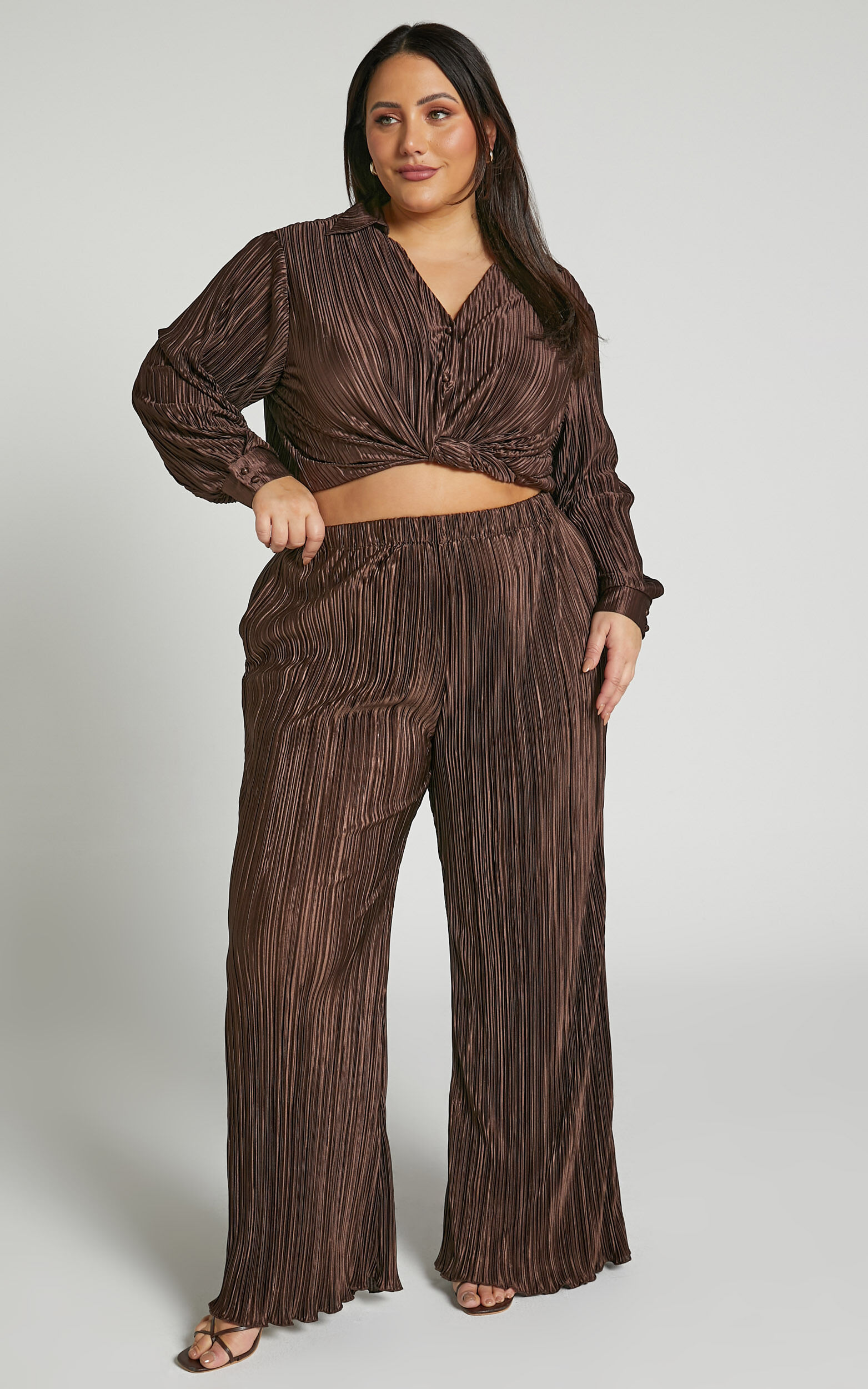 Beca Pants - High Waisted Plisse Flared Pants in Chocolate