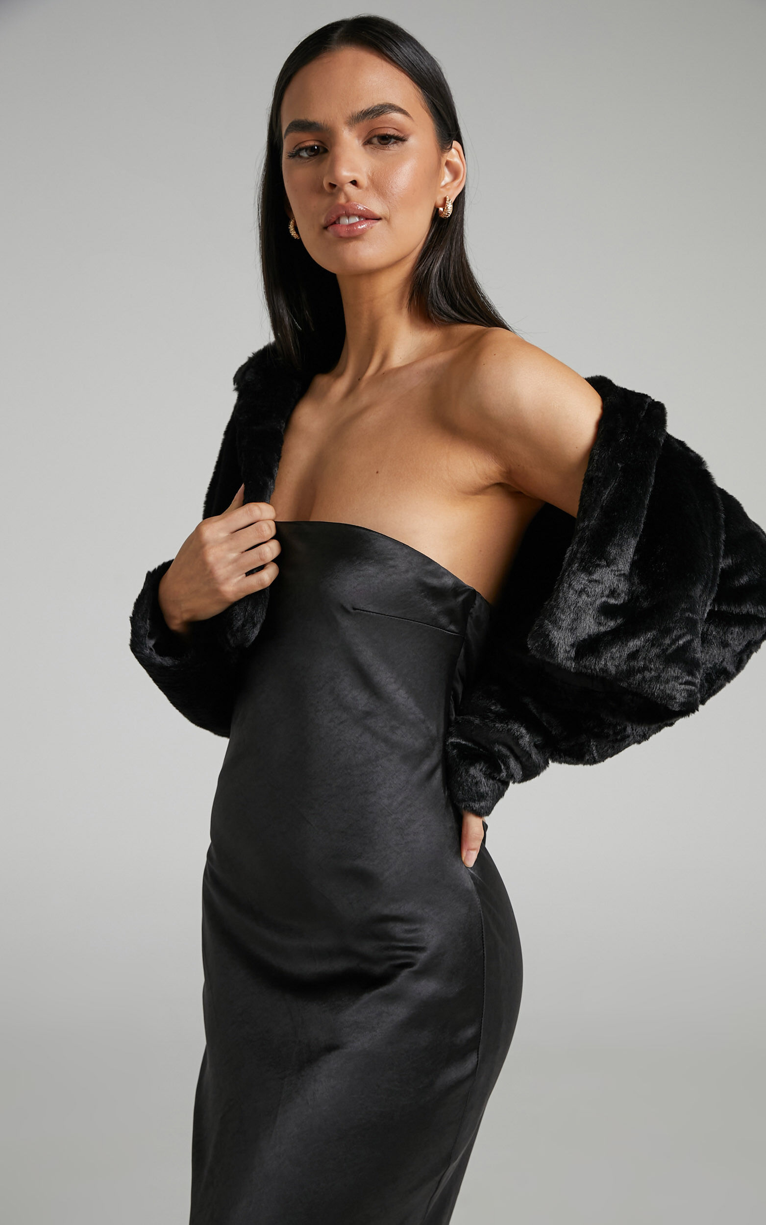 Roxnie Jacket - Cropped Faux Fur Jacket in Black | Showpo USA