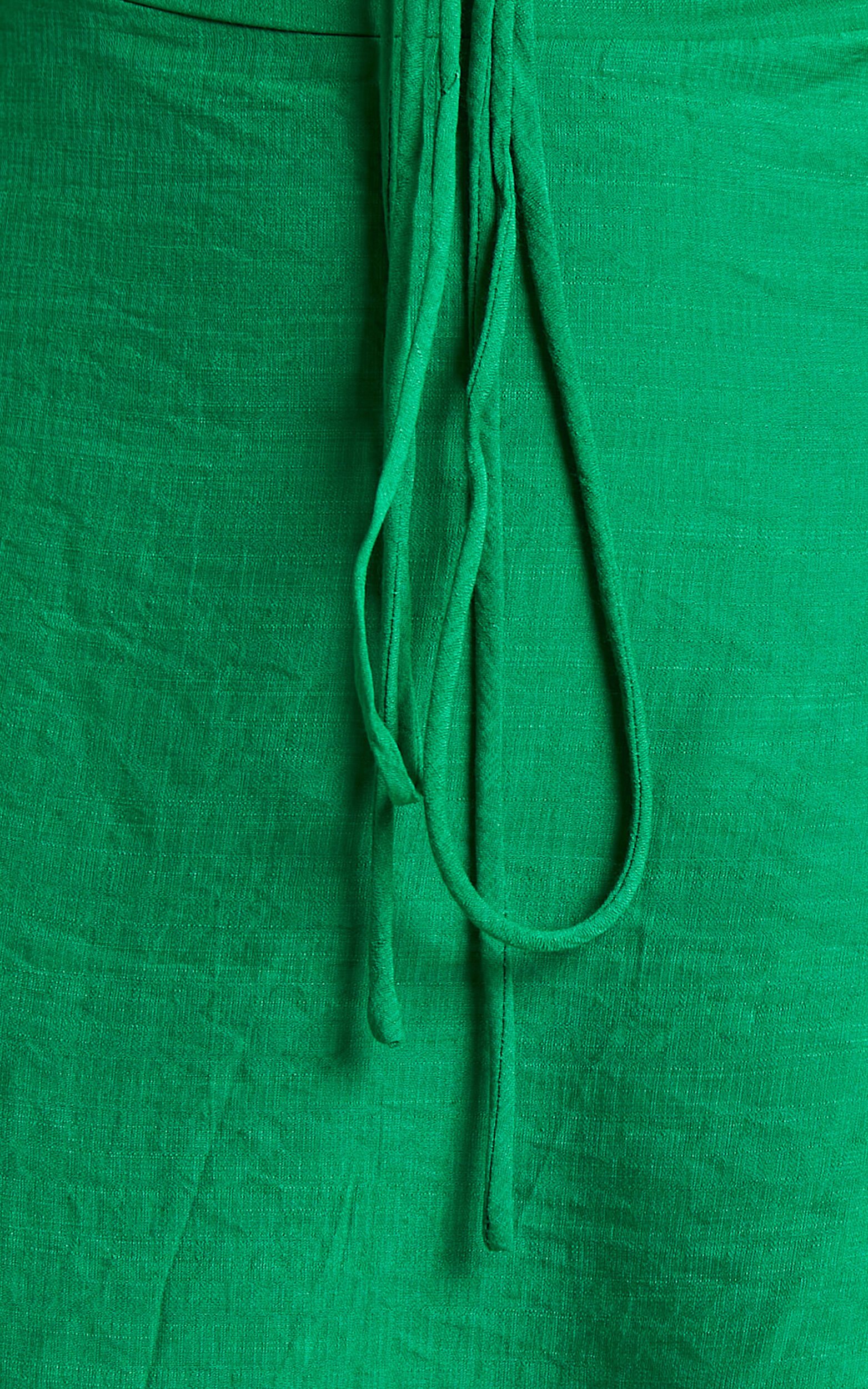 Demieh Midi Dress - Front Cut Out Long Sleeve Dress in Green | Showpo