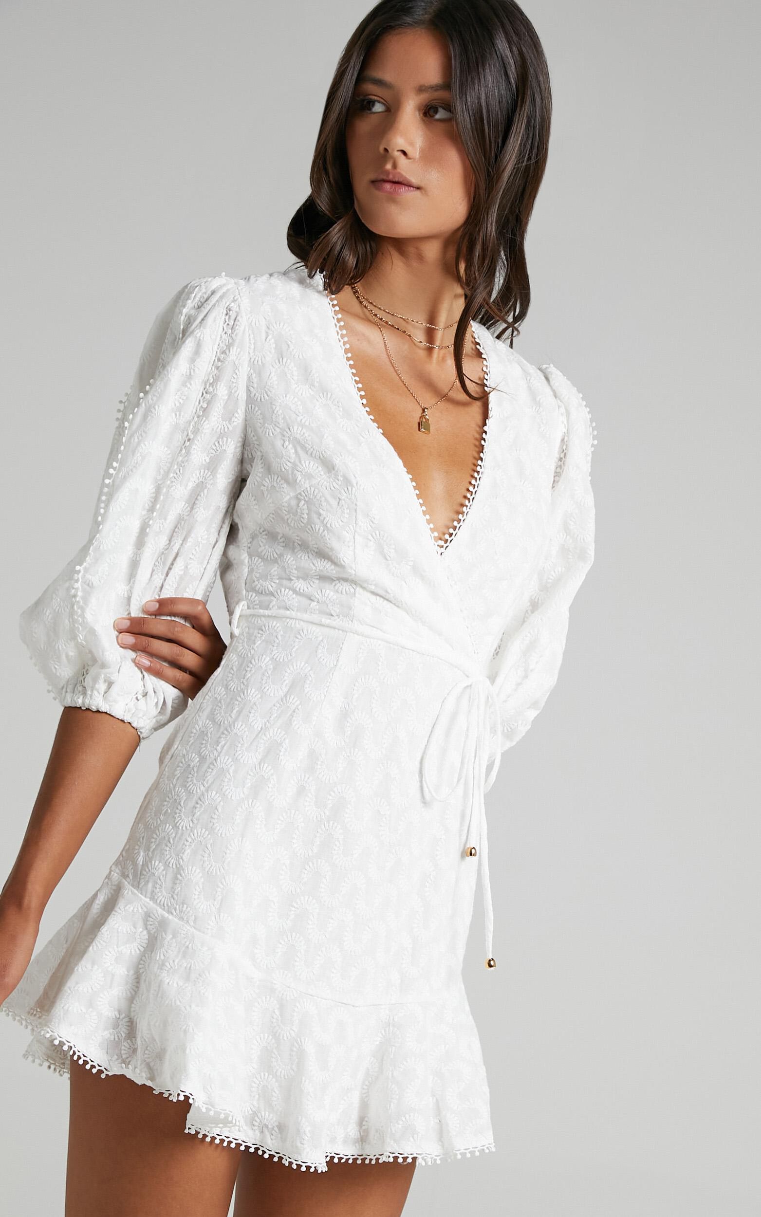 Aife Dress in White | Showpo USA