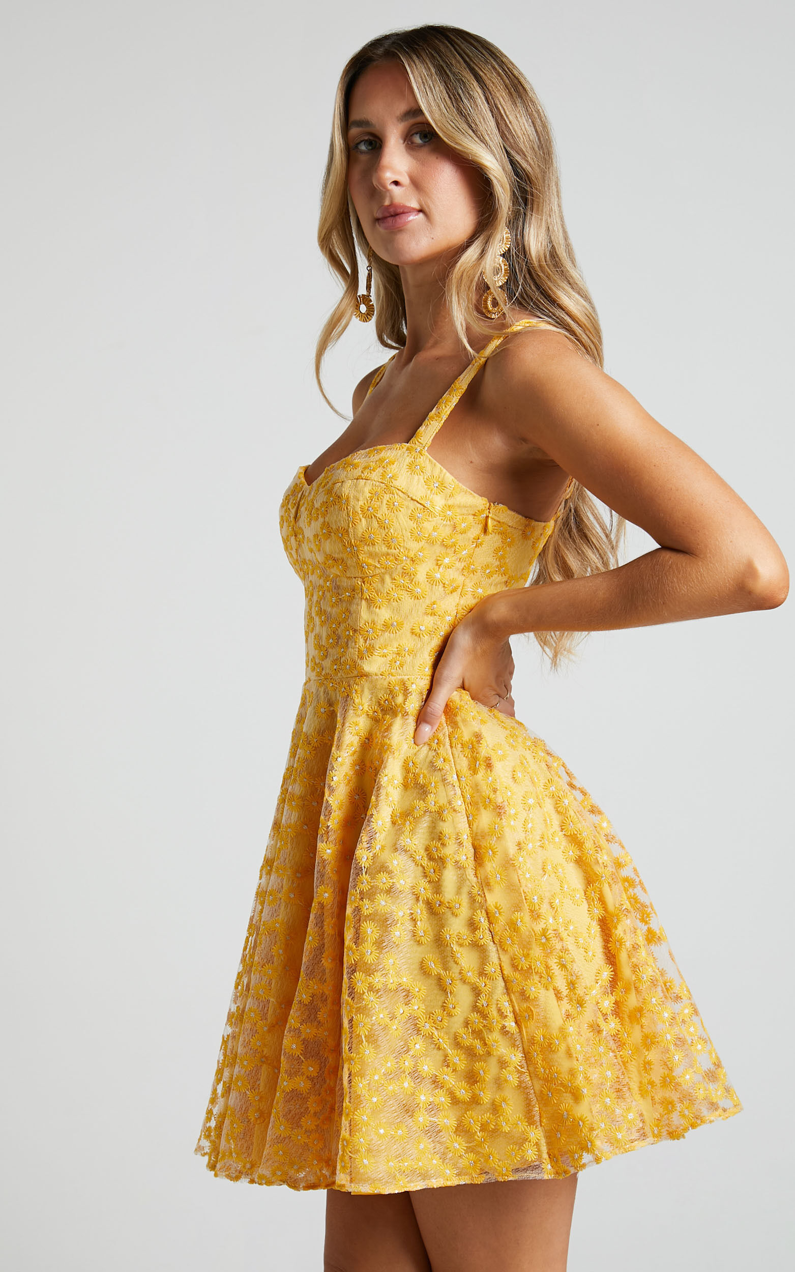 YELLOW SPRING MINI DRESS - The Style Editrix