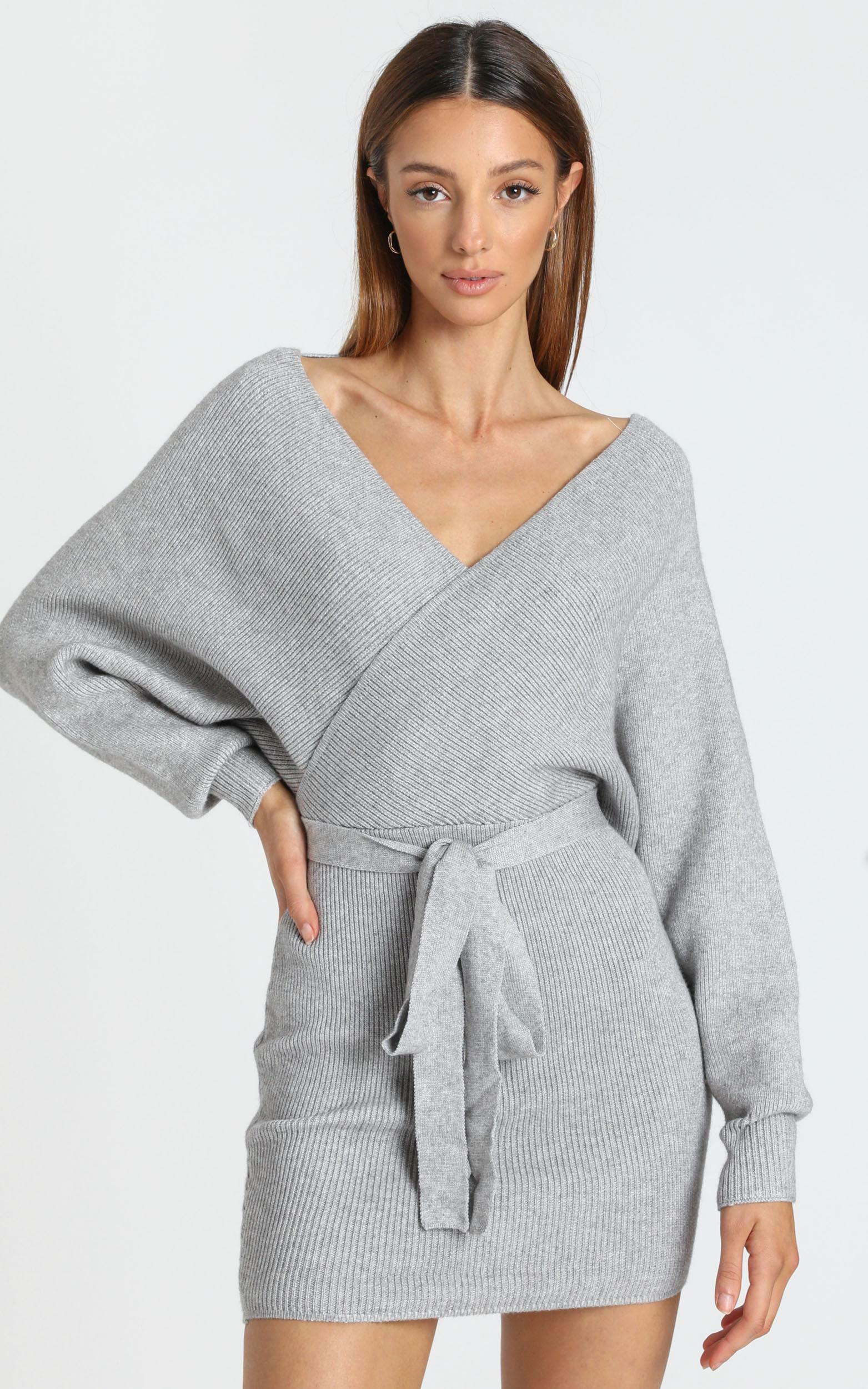grey knit dress