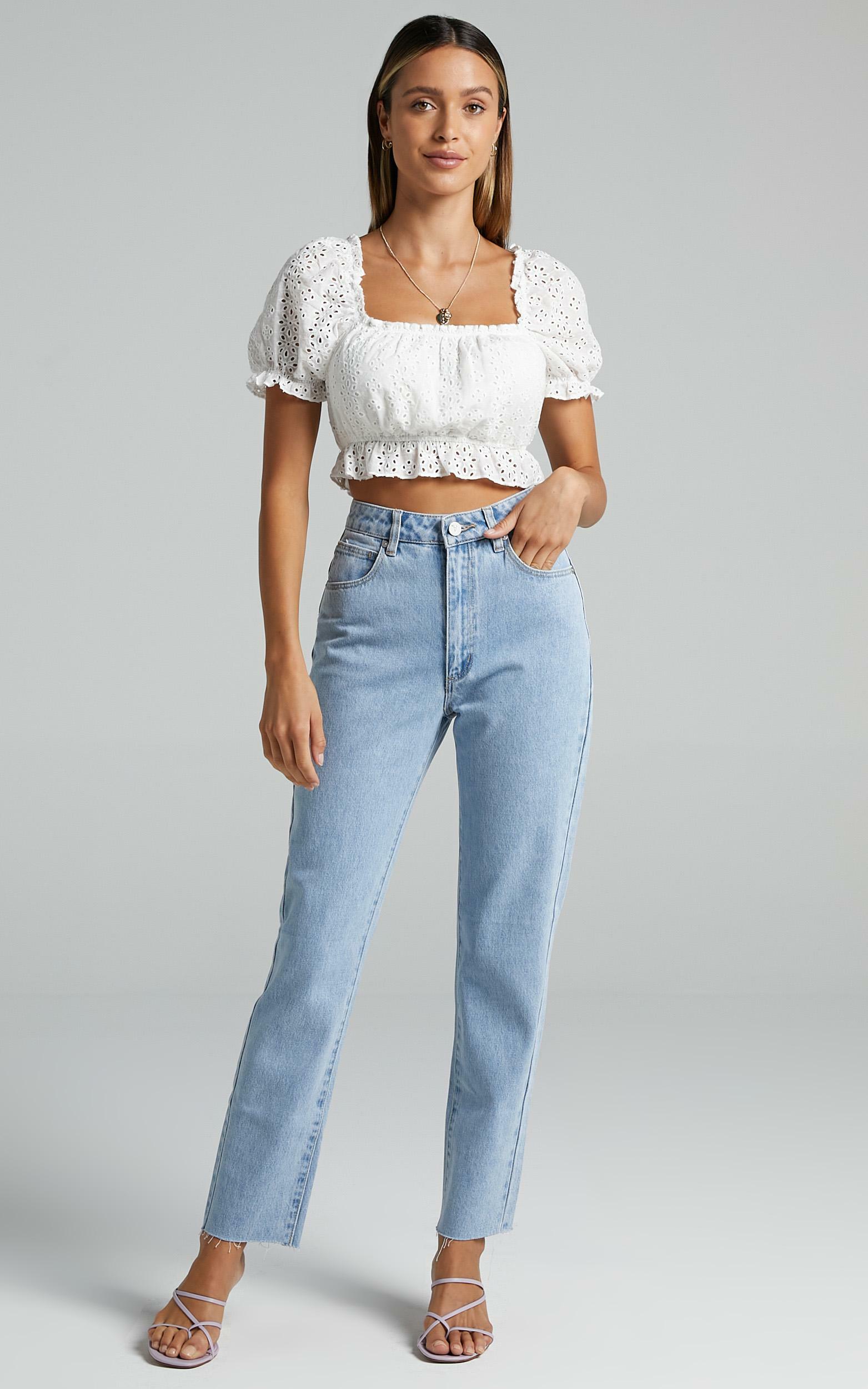 abrand aline crop jeans