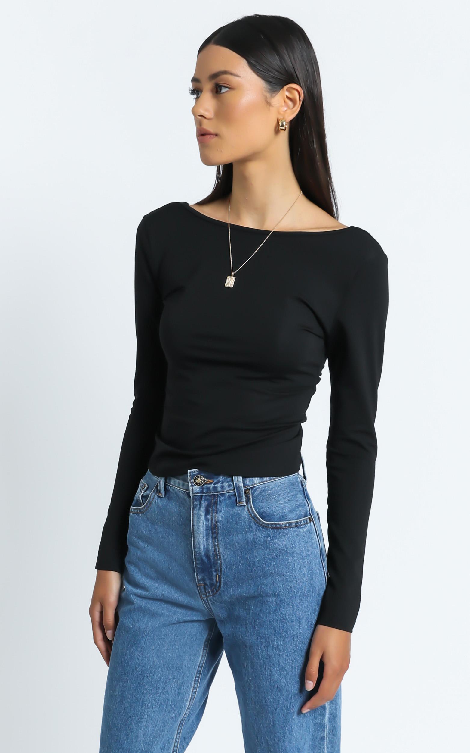 Edrei Top in Black | Showpo