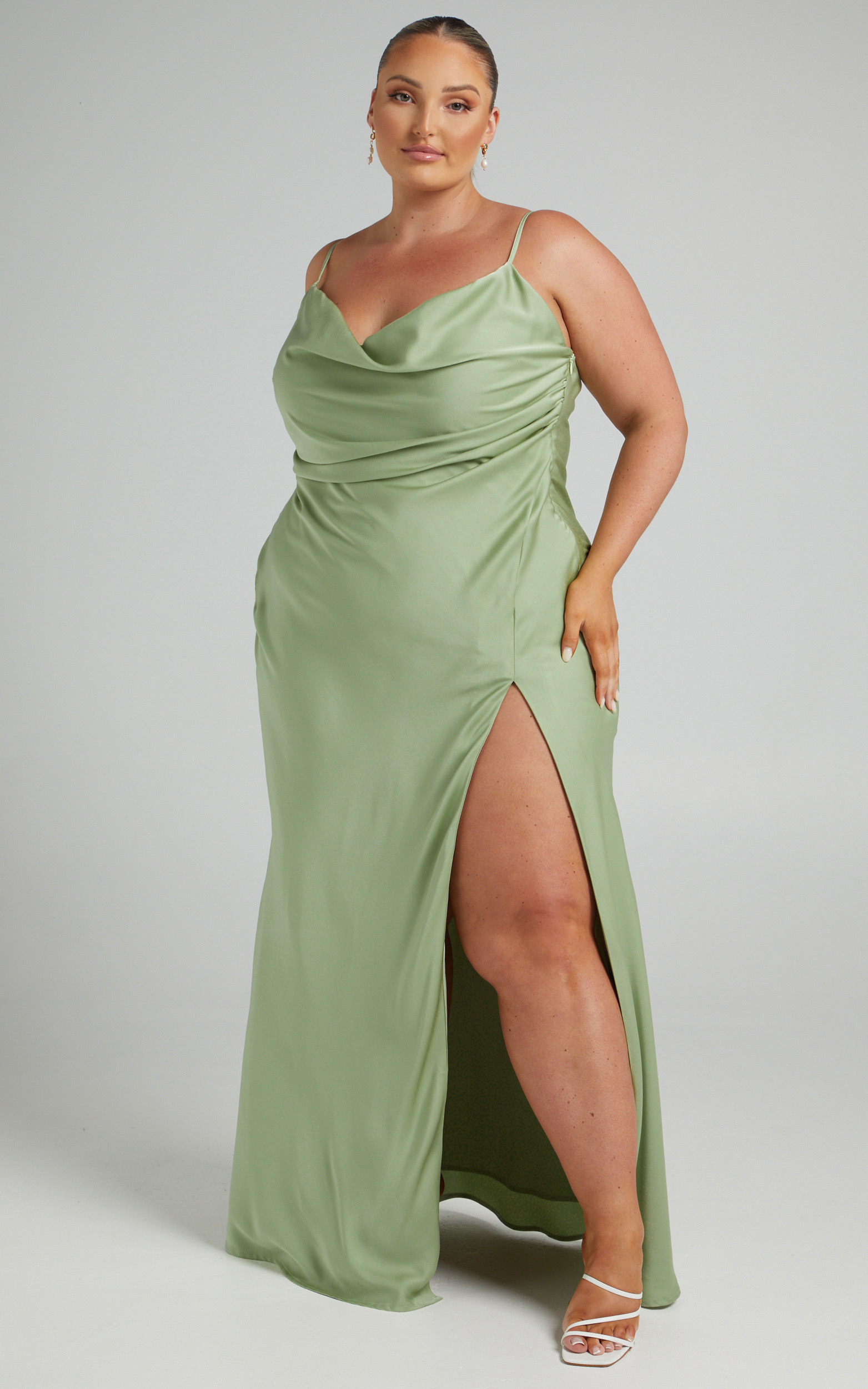 Før Antipoison gardin Jewelle Maxi Dress - High Split Cowl Neck Satin Dress in Green | Showpo USA