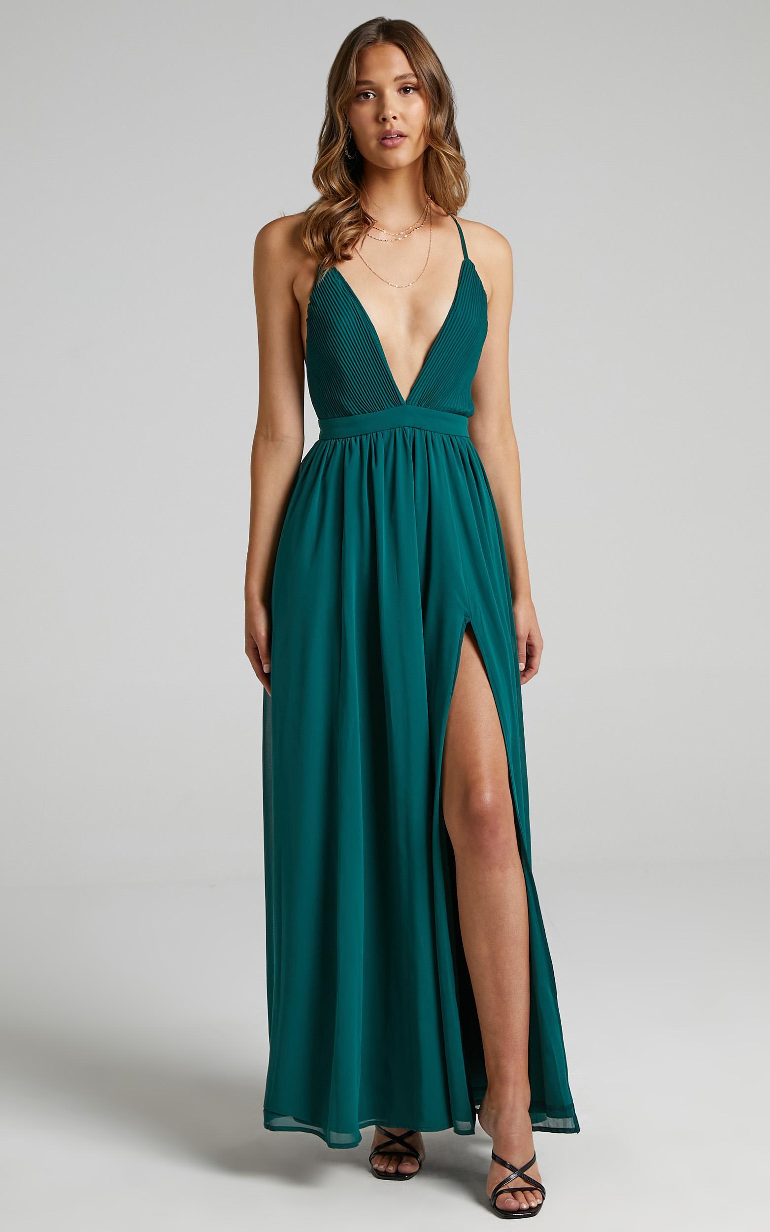 Shes A Delight Maxi Dress in Emerald | Showpo