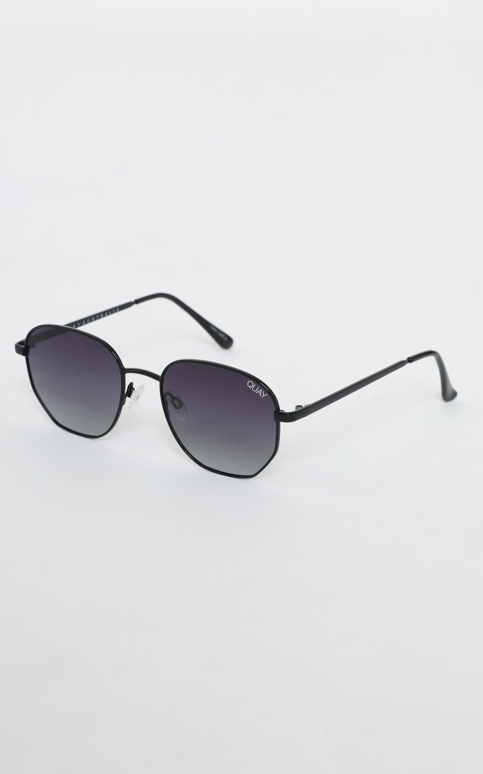 Quay Big Time Sunglasses In Black And Smoke Lens Showpo Usa 