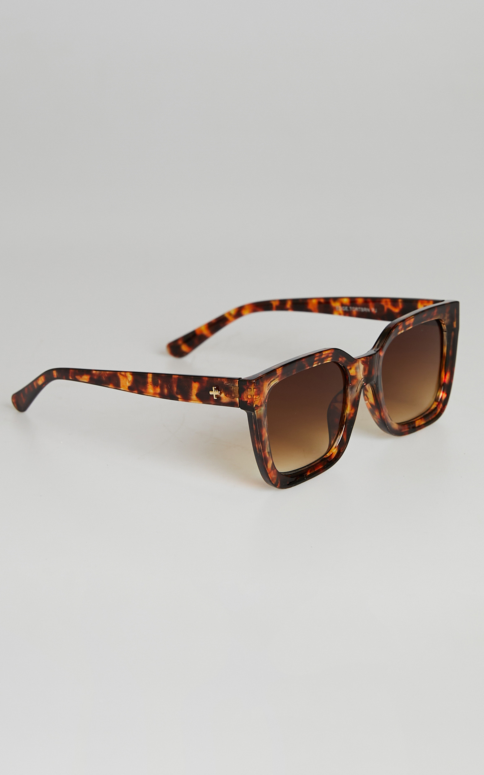 Peta and Jain - Edge Sunglasses in Tort/Brown Fade | Showpo USA