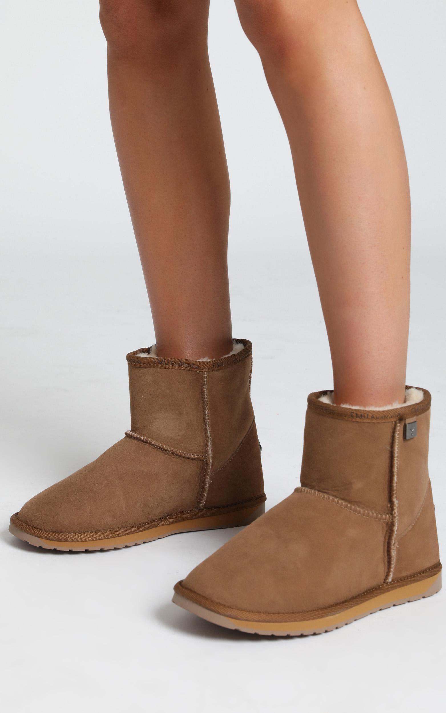 EMU Australia - Platinum Stinger Mini Boots in Chestnut | Showpo