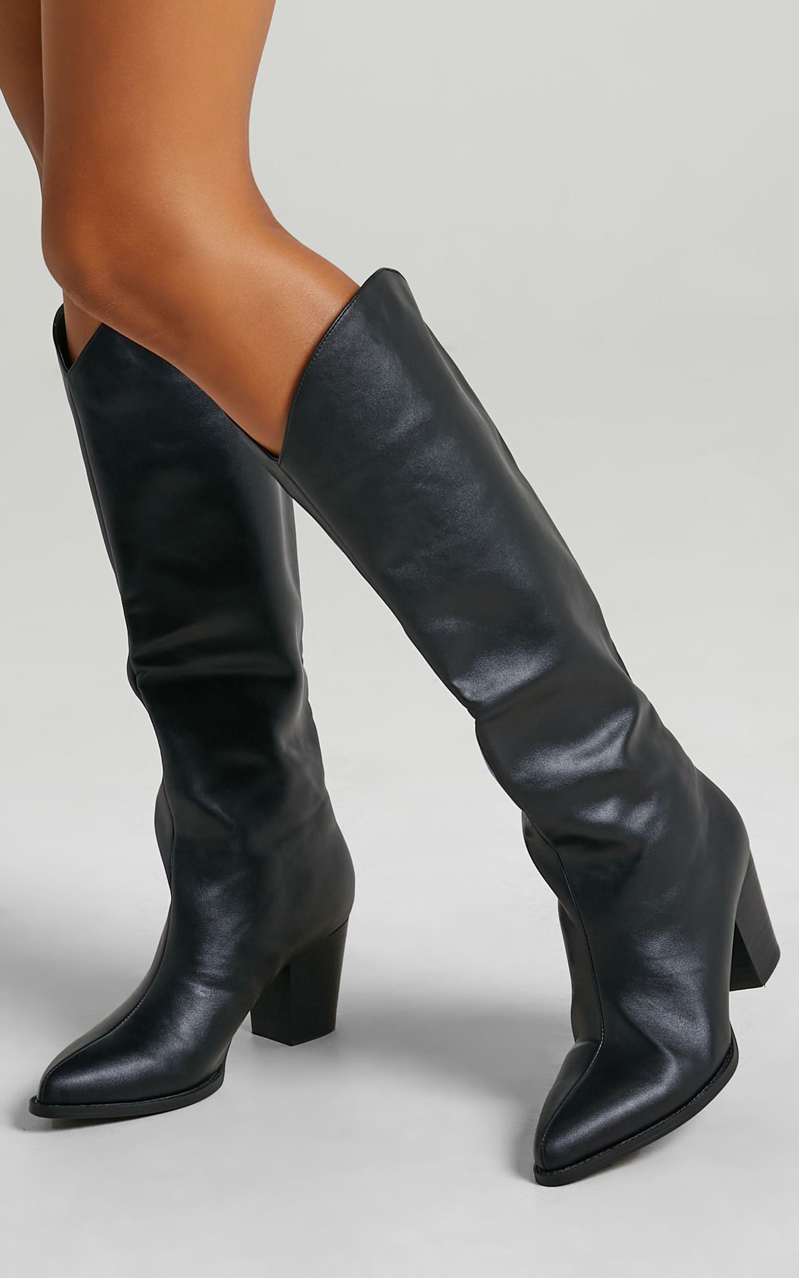 flat bottom leather boots