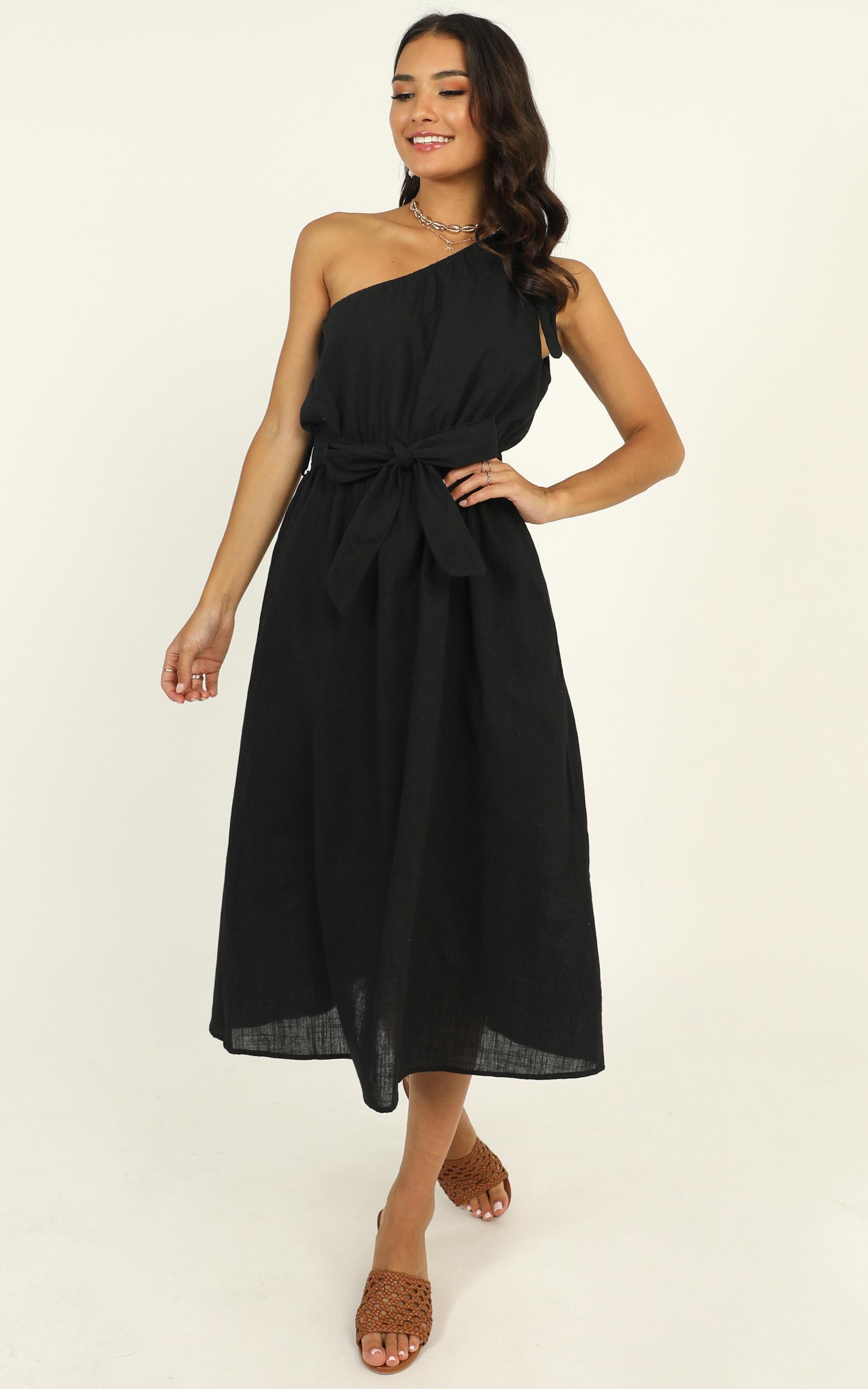 black colour 1 piece dress