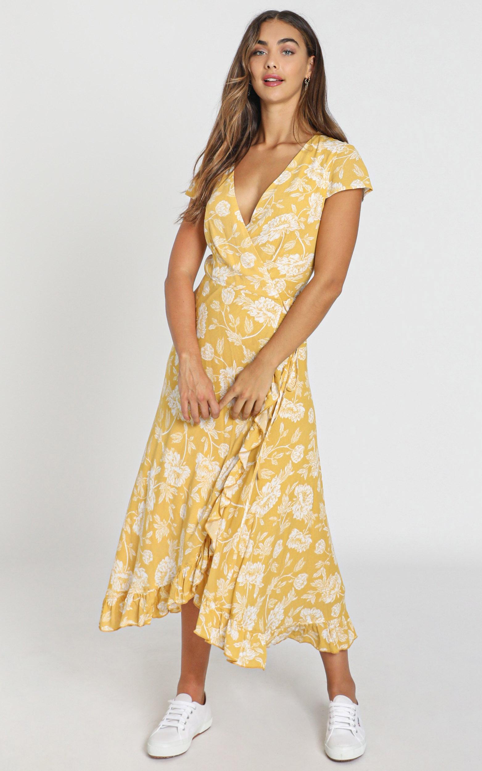 Tropical Scenes Dress in Yellow Floral | Showpo USA