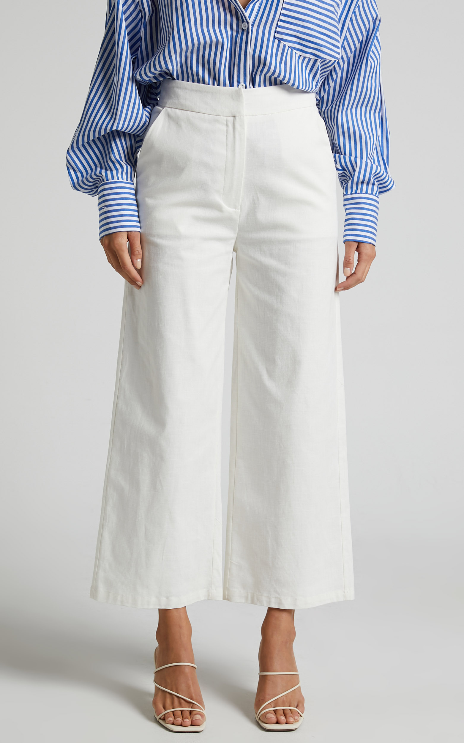RHAILA PANTS - MID RISE RELAXED WIDE LEG CULOTTE PANTS in White ...